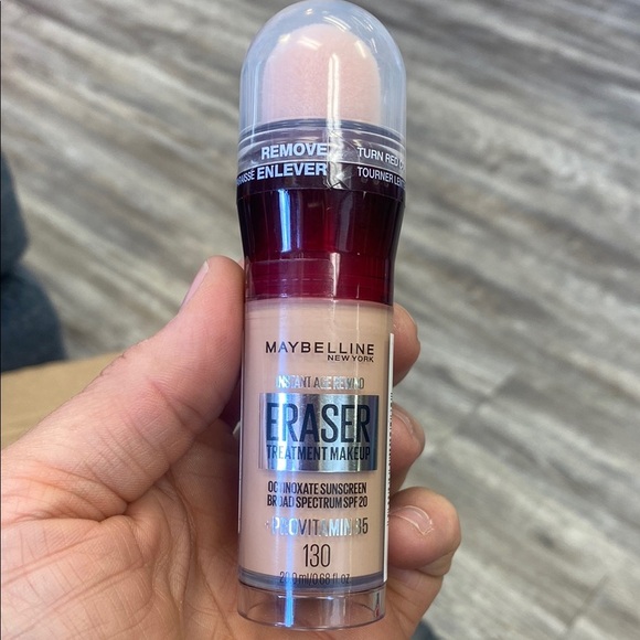 Maybelline Instant Age Rewind Eraser Treatment Makeup - shade 130 - Picture 1 of 1
